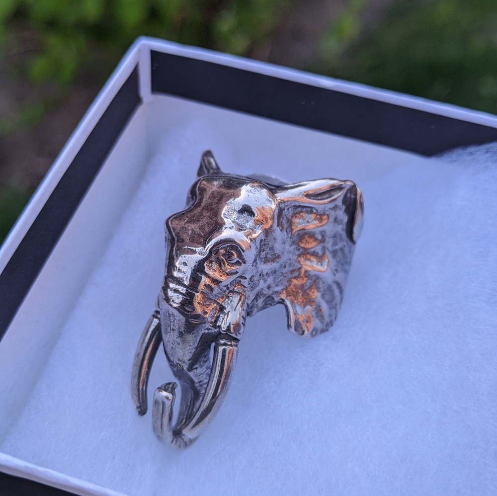 Dyadema 925 silver elephant ring sz11
